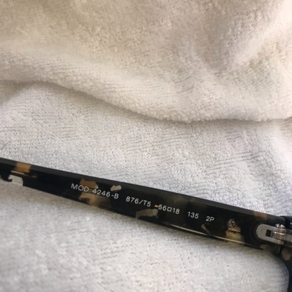 Versace Sunglasses 4246-B - Picture 7 of 8